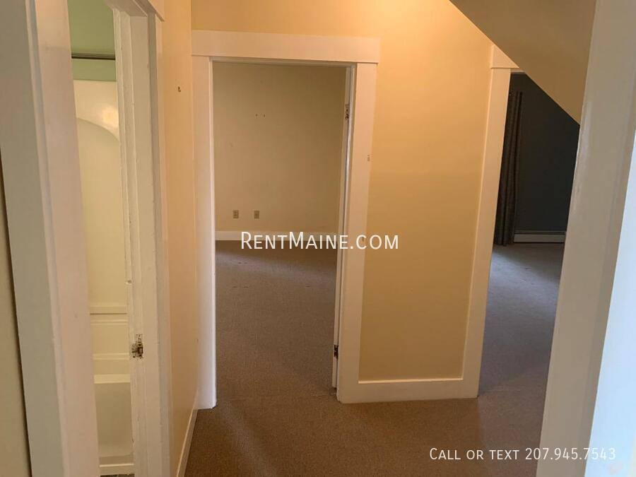 Apartment for rent at 94 Western Ave #1, Augusta, ME 04330