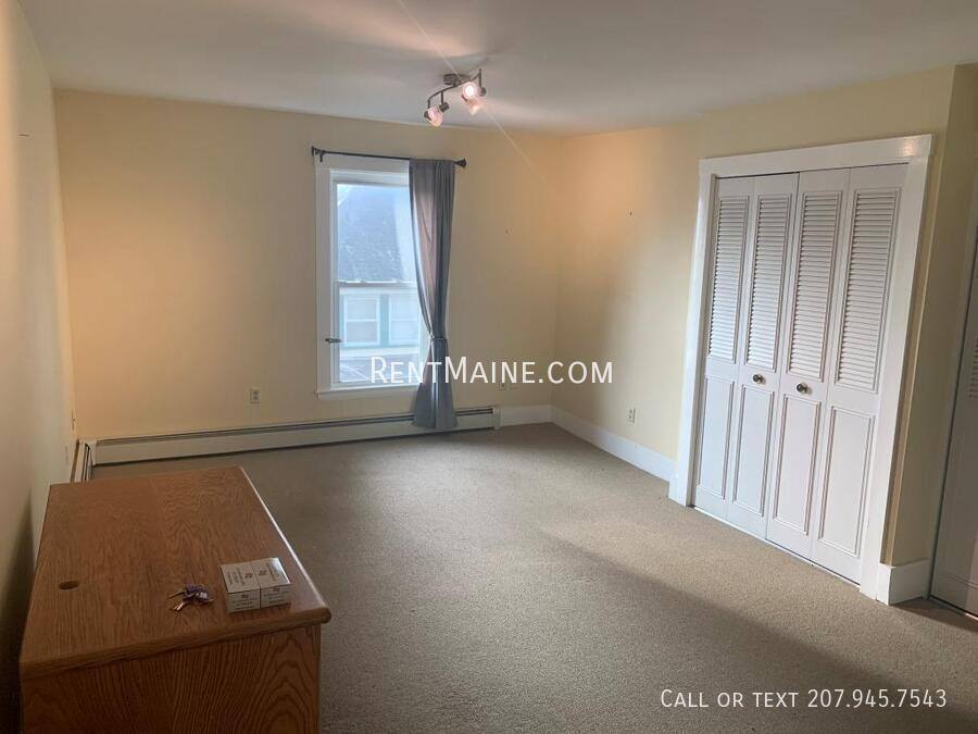 Apartment for rent at 94 Western Ave #1, Augusta, ME 04330