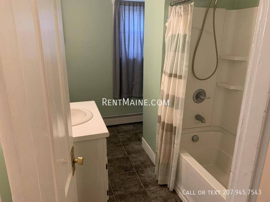 Apartment for rent at 94 Western Ave #1, Augusta, ME 04330