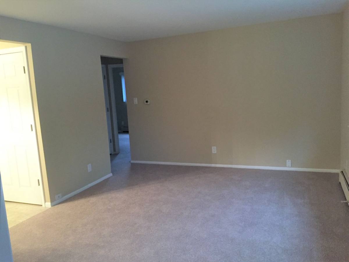 Apartment for rent at 1113-1233 Woodridge Dr, Grafton, WI 53024