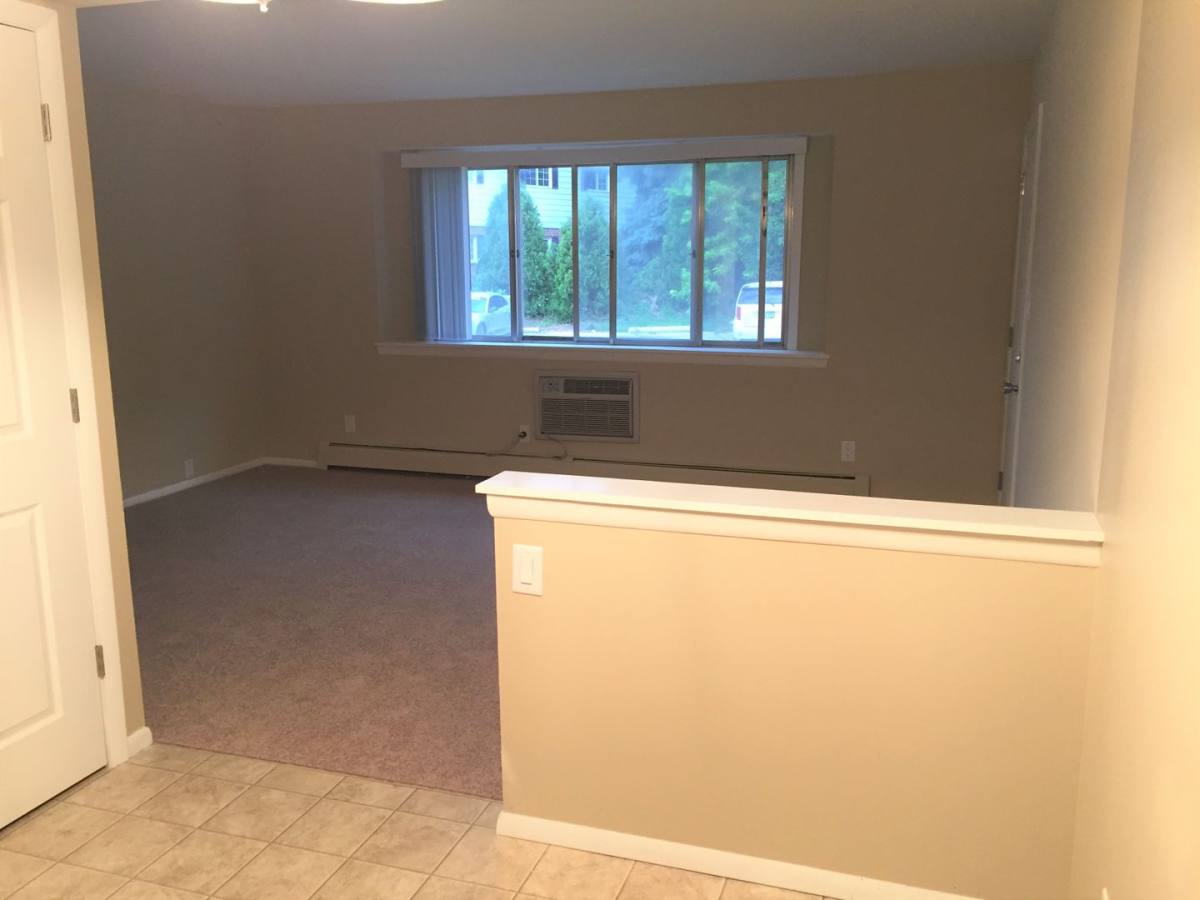Apartment for rent at 1113-1233 Woodridge Dr, Grafton, WI 53024