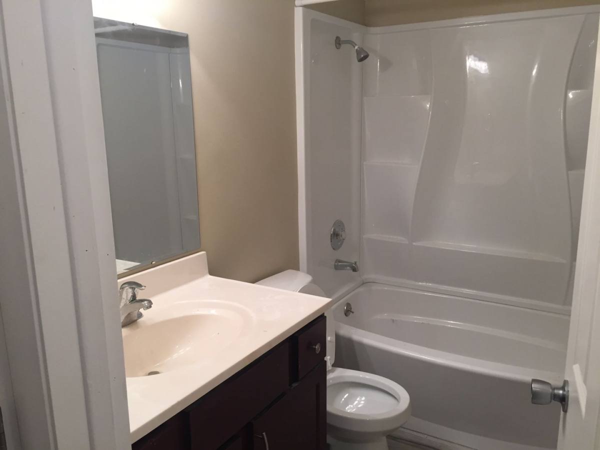Apartment for rent at 1113-1233 Woodridge Dr, Grafton, WI 53024
