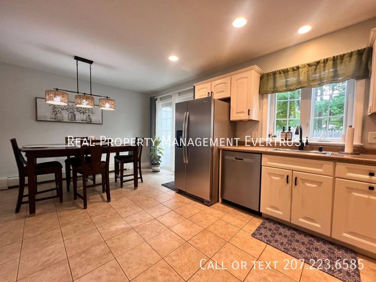24 Garfield St #13, Saco, ME 04072 - Townhouse for Rent - Image 1