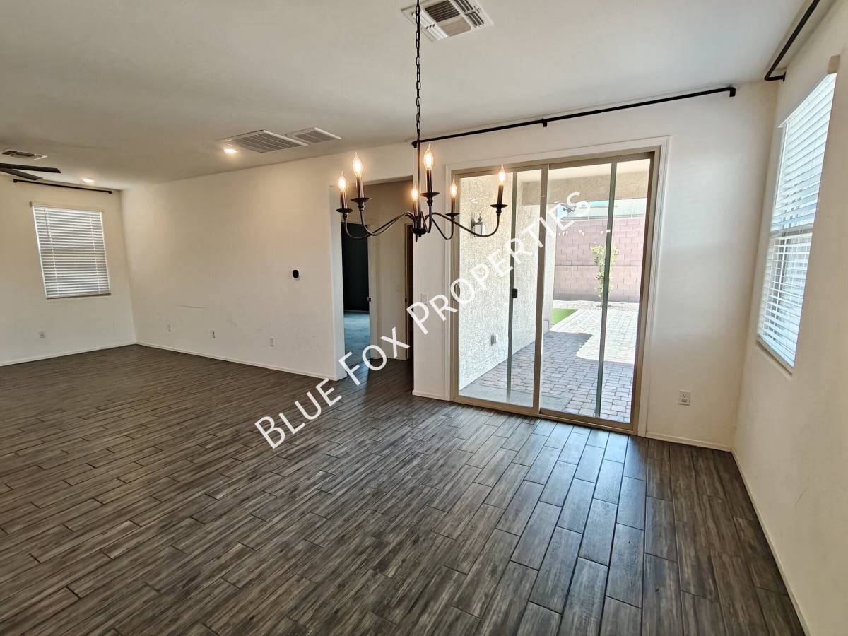 House for rent at 7926 S Golden Bell Dr, Tucson, AZ 85747