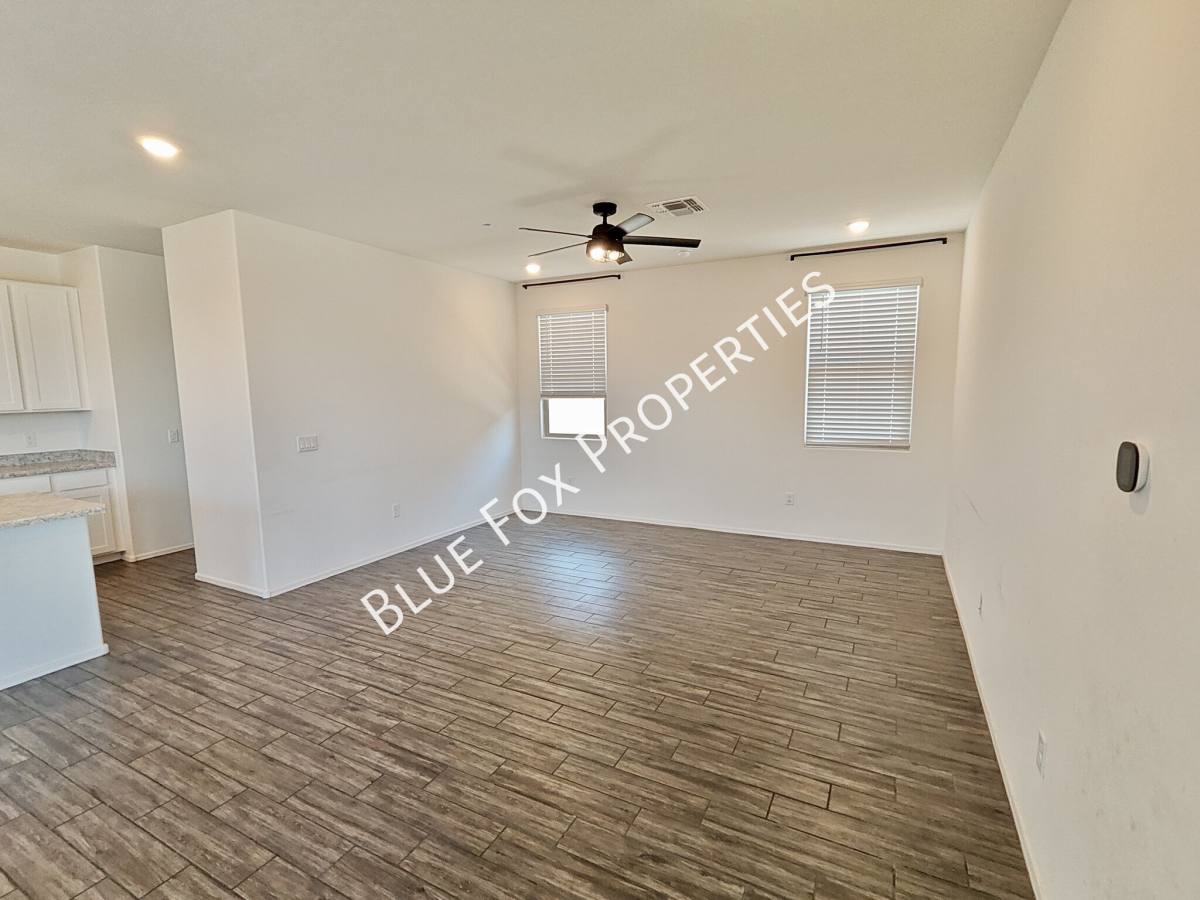 House for rent at 7926 S Golden Bell Dr, Tucson, AZ 85747