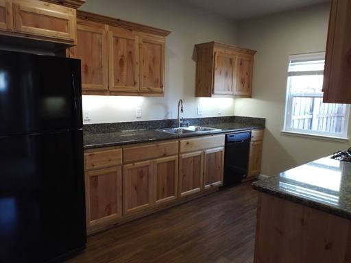 Townhouse for rent at 152-158 E Shasta Ave, Chico, CA 95973