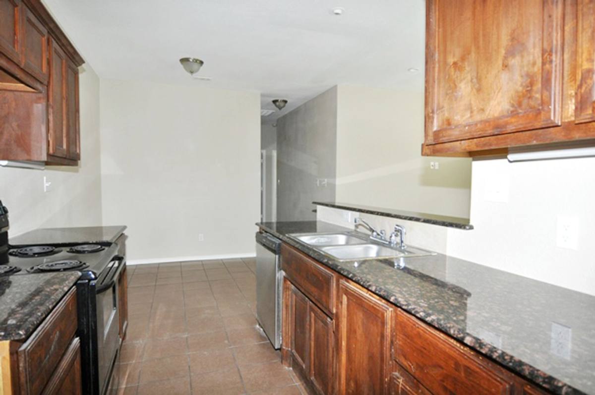 Apartment for rent at 7600-7602 Novella Dr, Fort Worth, TX 76134