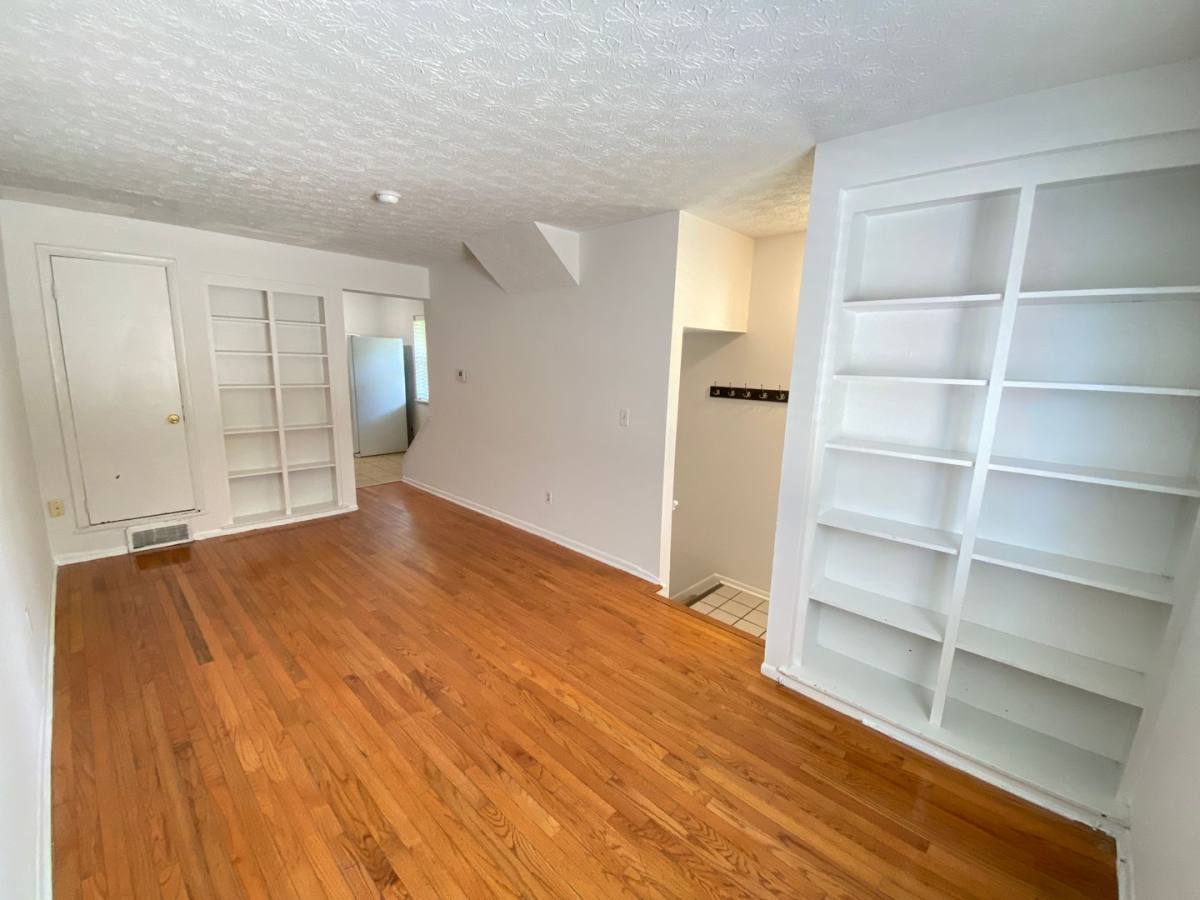 Townhouse for rent at 107-121 E 14th Ave, Columbus, OH 43201