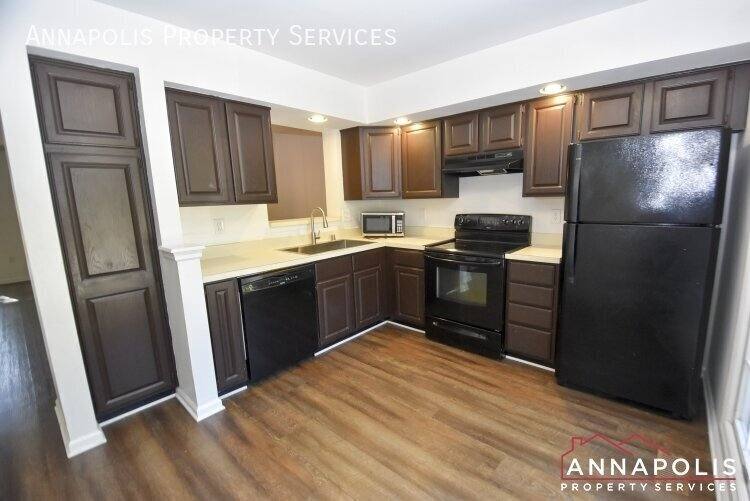 Townhouse for rent at 2110 Commissary Circle, Odenton, MD 21113