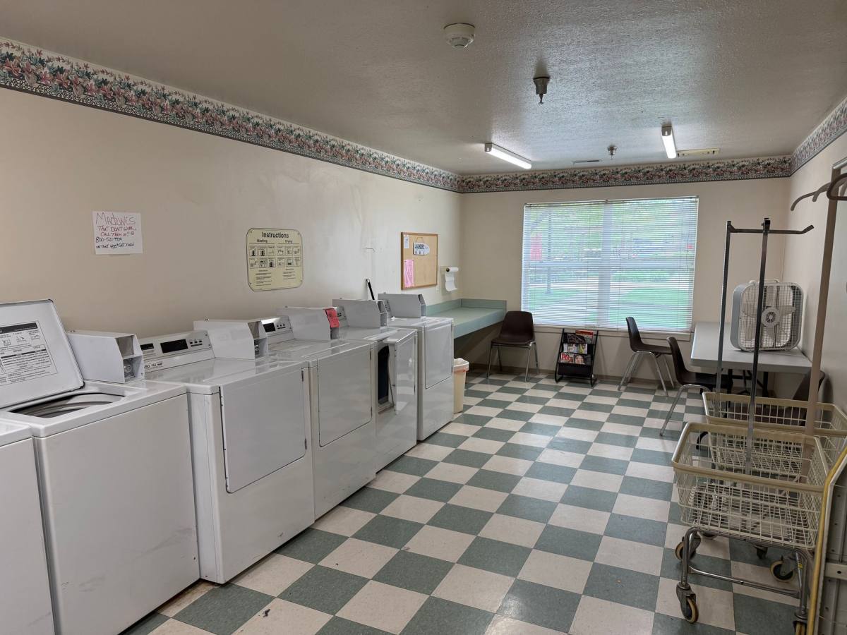 Apartment for rent at 201 E Elizabeth St, Fenton, MI 48430