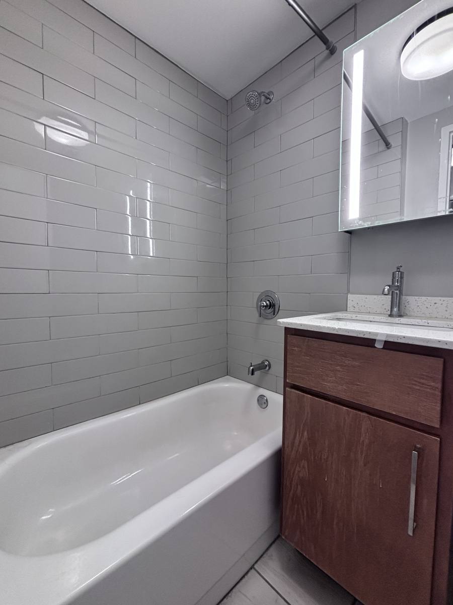5910-12 N Sheridan Rd #705, Chicago, IL 60660 - Apartment for Rent - Image 6