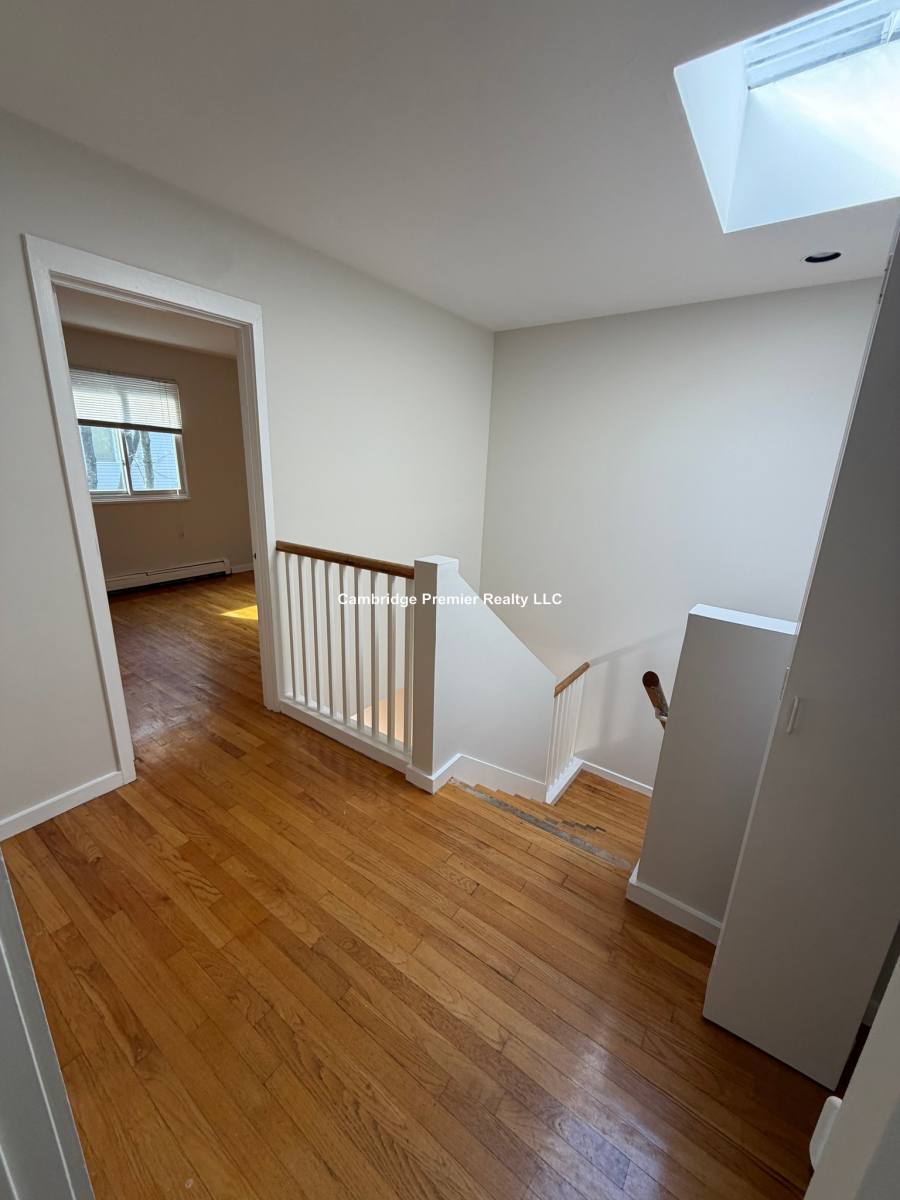 Townhouse for rent at 9 Fort Washington Plc, Cambridge, MA 02139