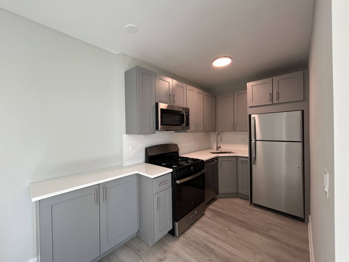 Apartment for rent at 373 Hazel #D2, Glencoe, IL 60022