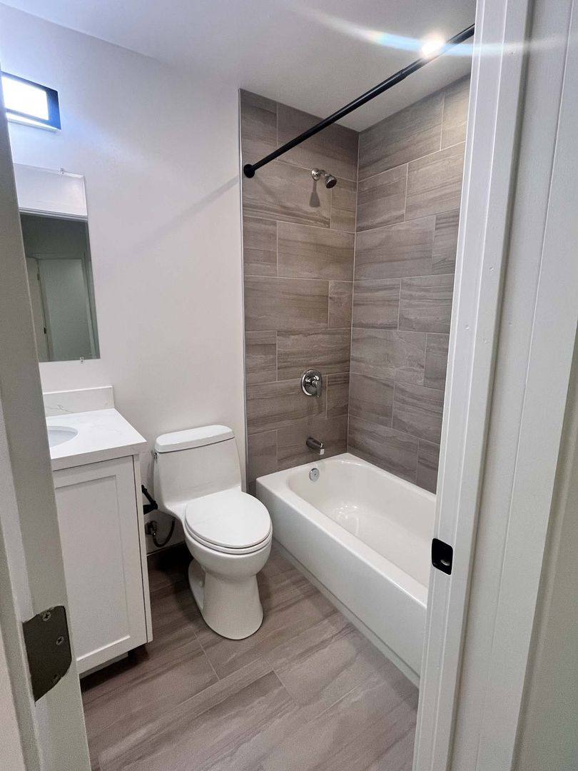 City Lofts, 2230 Albatross St, San Diego, CA 92101 - Apartment for Rent - Image 9