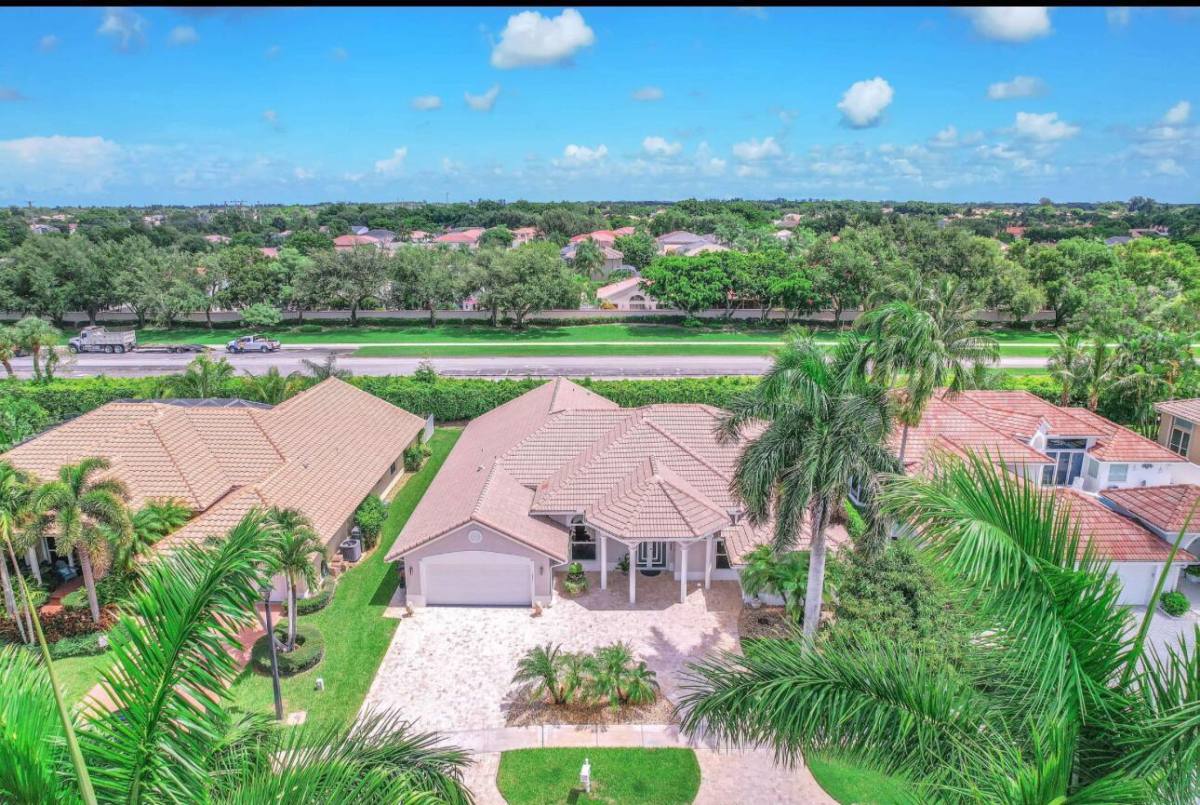 House for rent at 10851 Japonica Court, Boca Raton, FL 33498