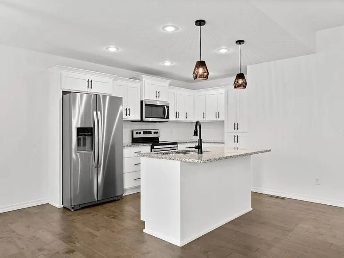House for rent at 876 E Dyanne Dr, Nixa, MO 65714