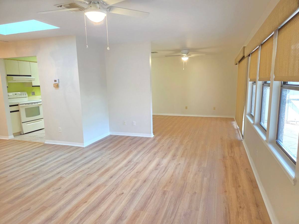 691 S Centre Court SW #101, Vero Beach, FL 32962 - House for Rent - Image 7