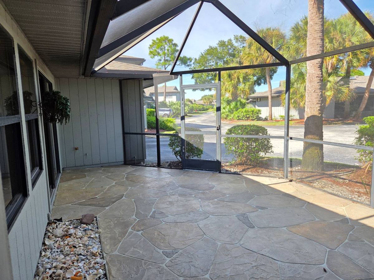 691 S Centre Court SW #101, Vero Beach, FL 32962 - House for Rent - Image 3