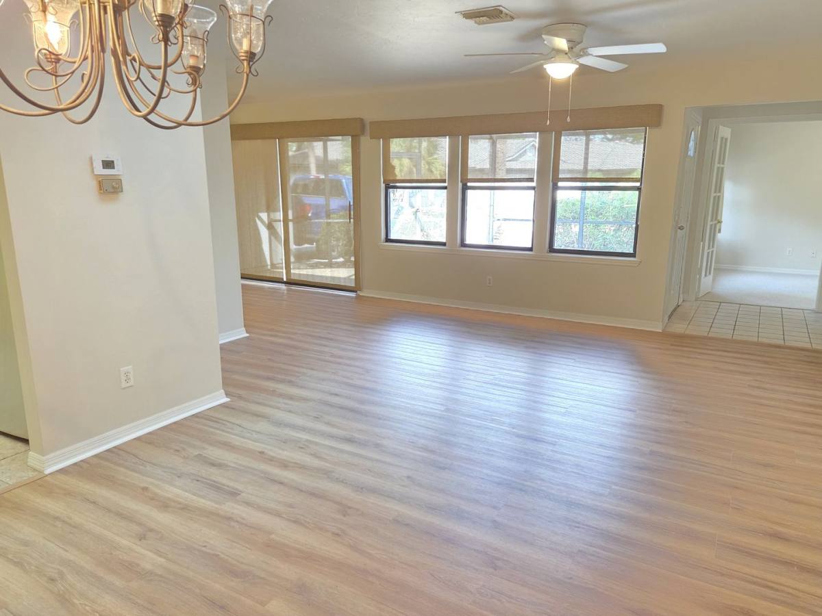 691 S Centre Court SW #101, Vero Beach, FL 32962 - House for Rent - Image 6