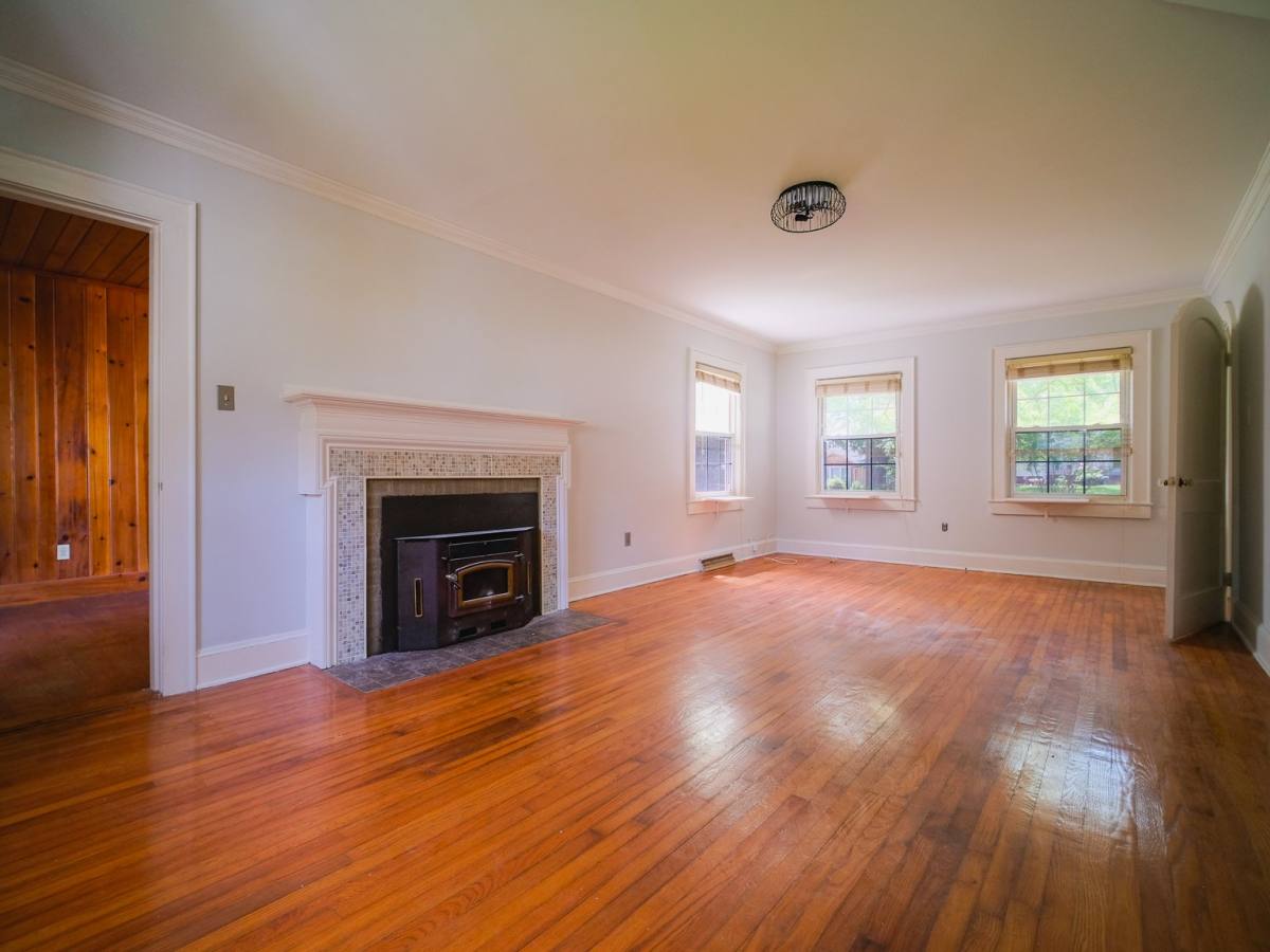 House for rent at 308 W Washington Ave, Bessemer City, NC 28016