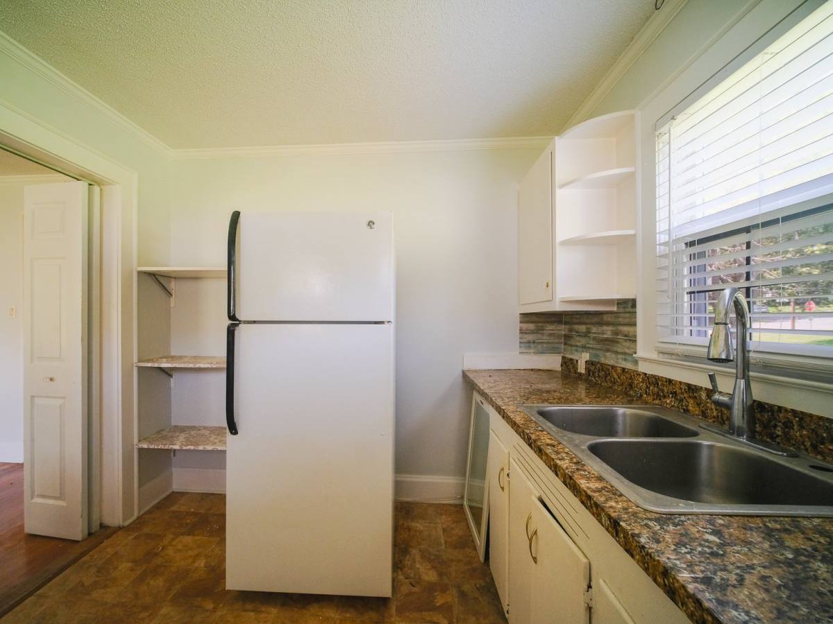 House for rent at 308 W Washington Ave, Bessemer City, NC 28016