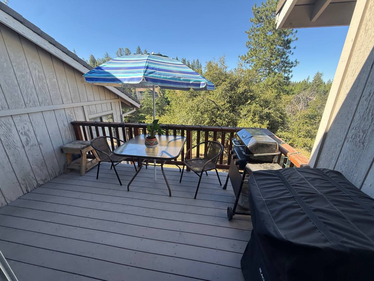 Apartment for rent at 504 Dogwood Dr #3, Murphys, CA 95247