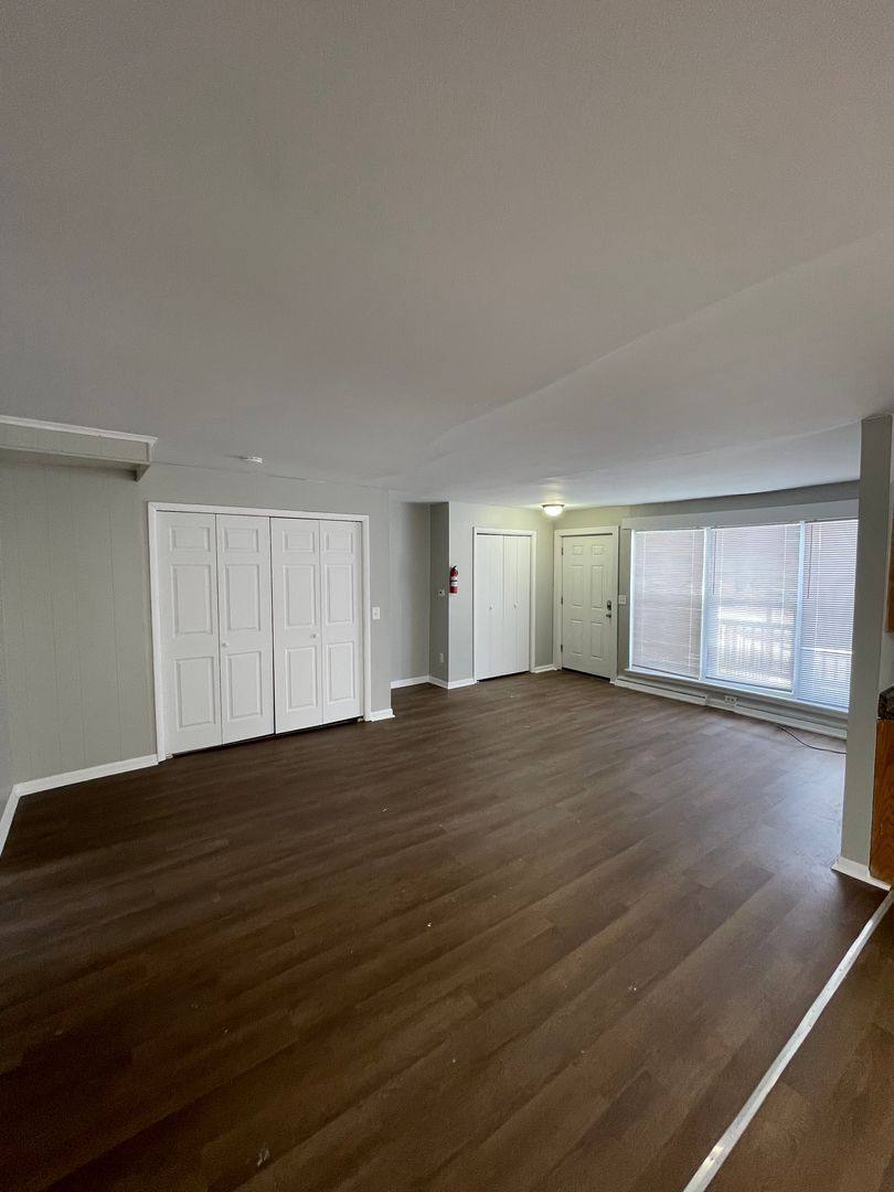 Apartment for rent at 8497 Douglas Ave #3, Kalamazoo, MI 49009