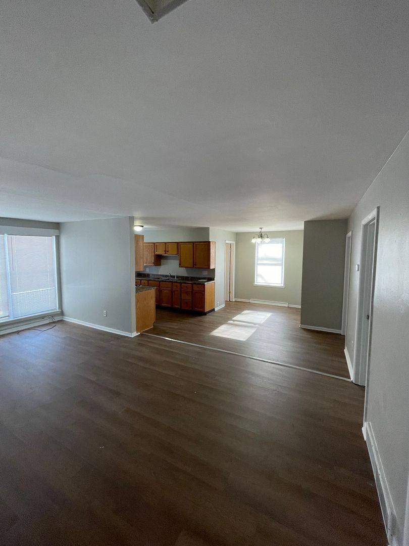 Apartment for rent at 8497 Douglas Ave #3, Kalamazoo, MI 49009