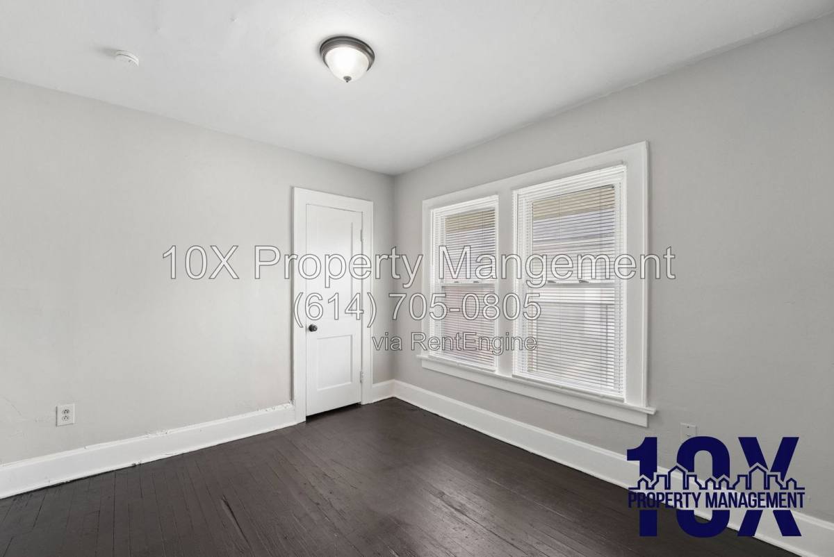 Apartment for rent at 130 S Richardson Ave, Columbus, OH 43204