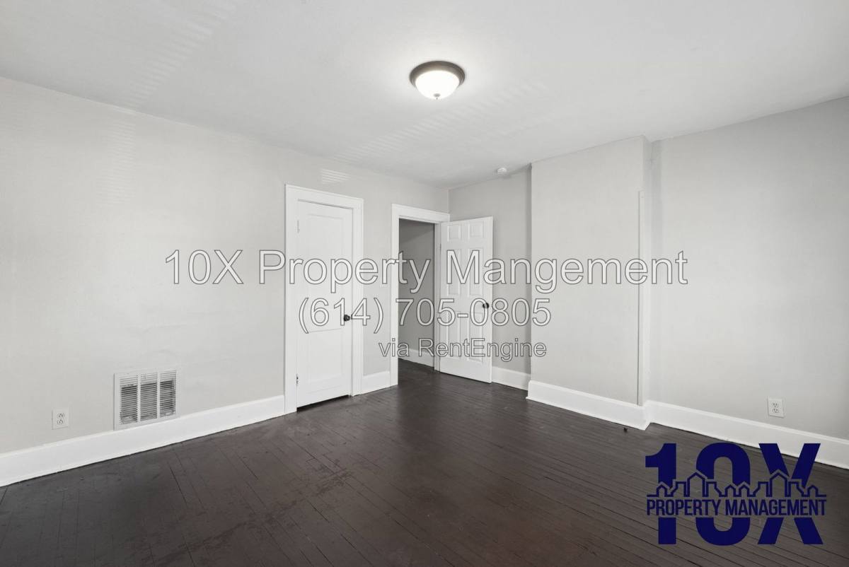 Apartment for rent at 130 S Richardson Ave, Columbus, OH 43204