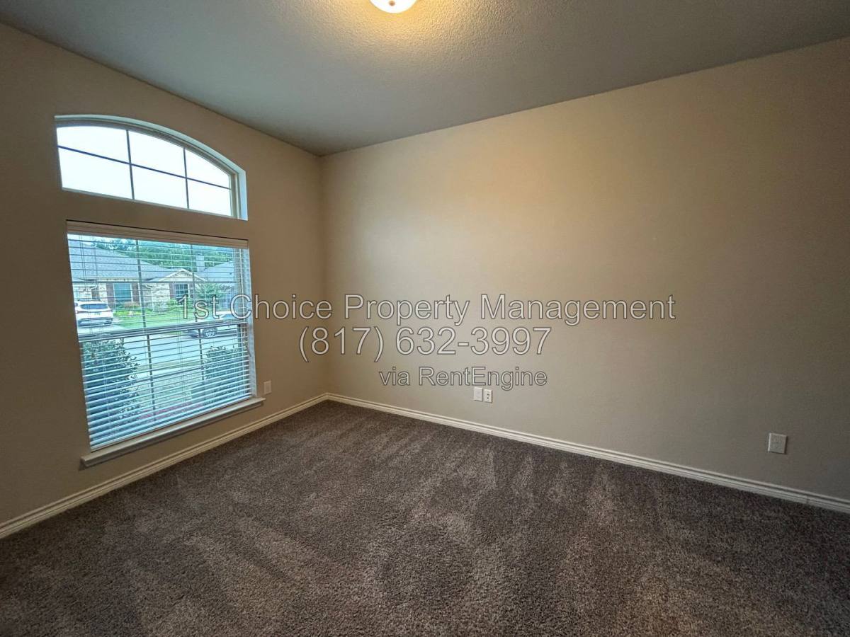House for rent at 7908 Wilson Cliff Dr, Fort Worth, TX 76108