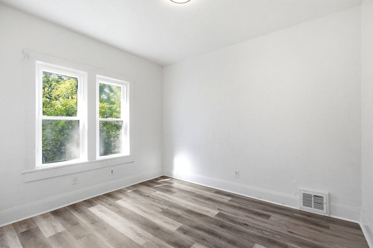 Apartment for rent at 13510 Coit Rd, Cleveland, OH 44110