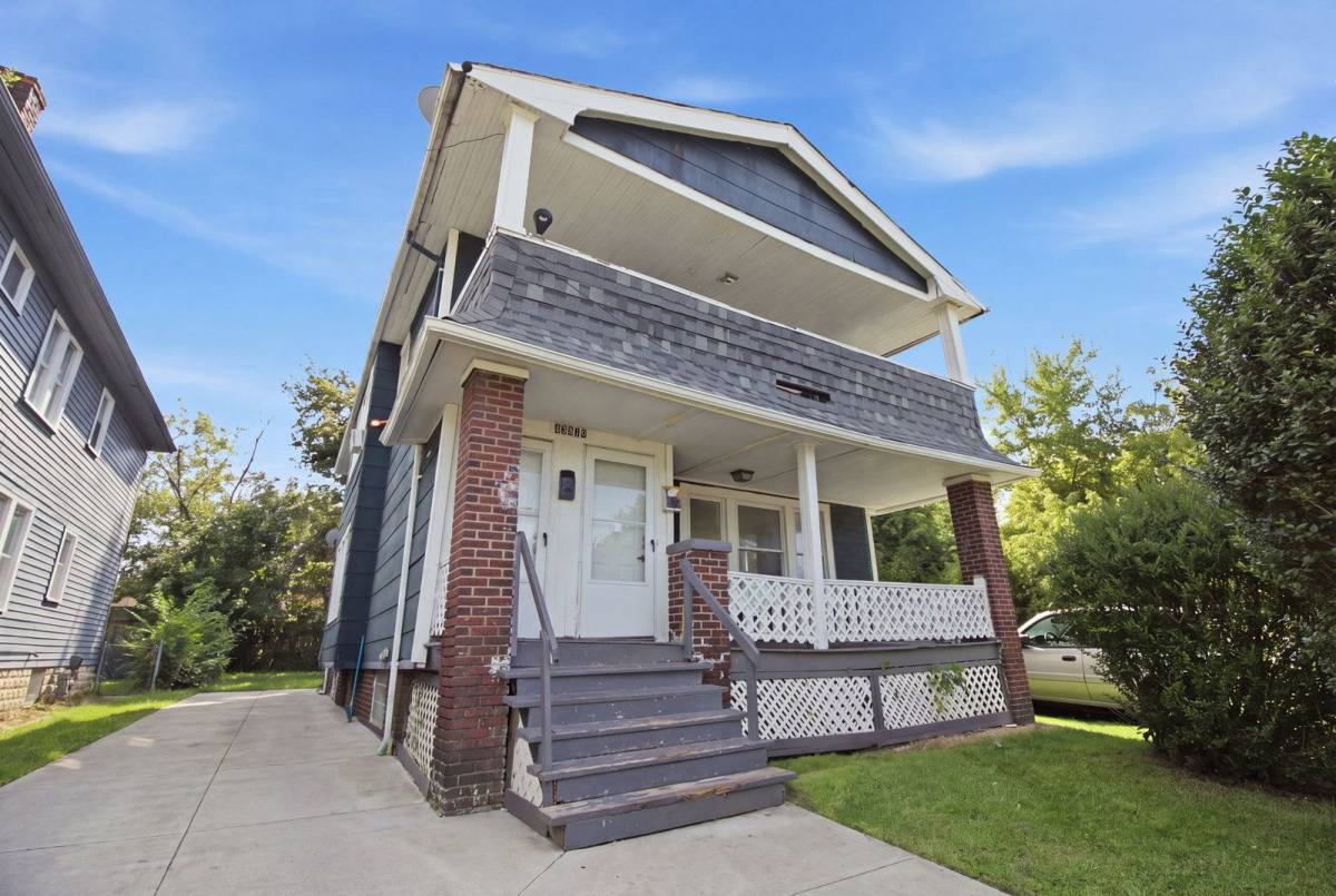 Apartment for rent at 13510 Coit Rd, Cleveland, OH 44110