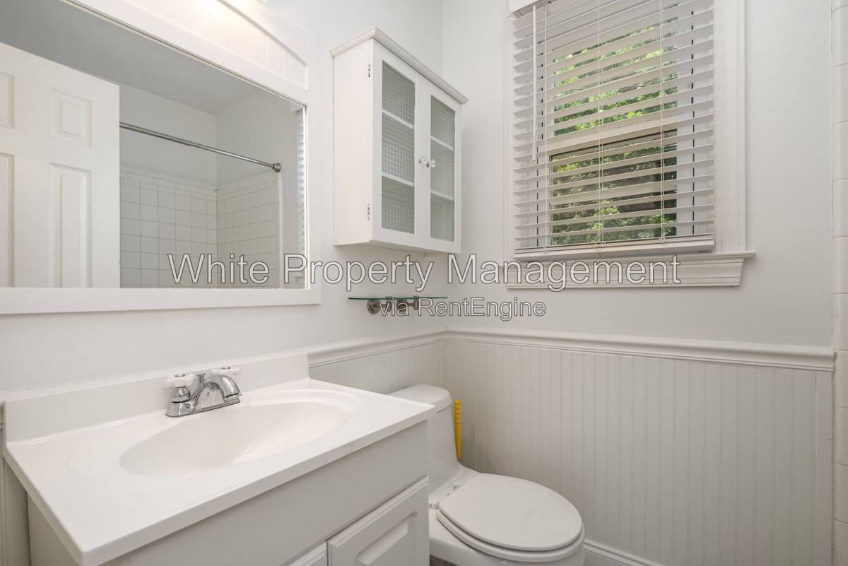 Condo for rent at 564 Wakefield Dr #B, Charlotte, NC 28209