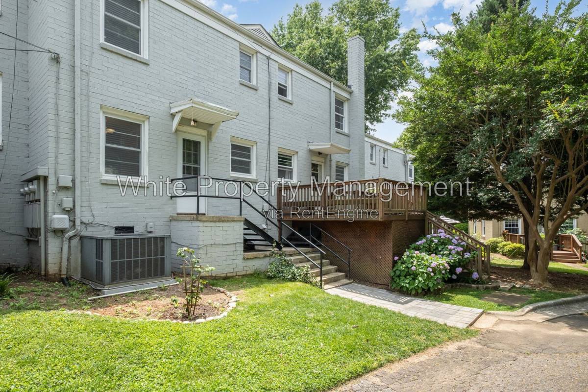 Condo for rent at 564 Wakefield Dr #B, Charlotte, NC 28209