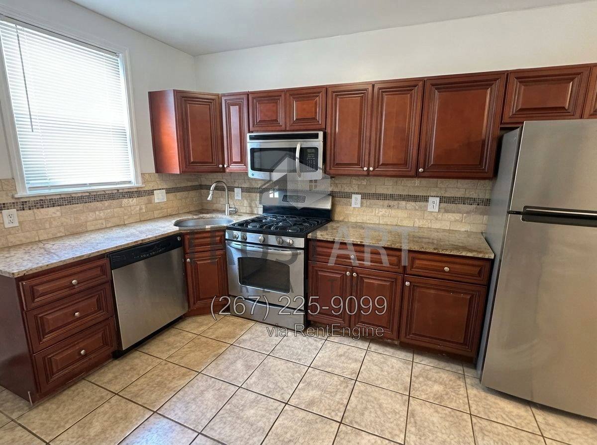 Townhouse for rent at 2202 S Woodstock St, Philadelphia, PA 19145