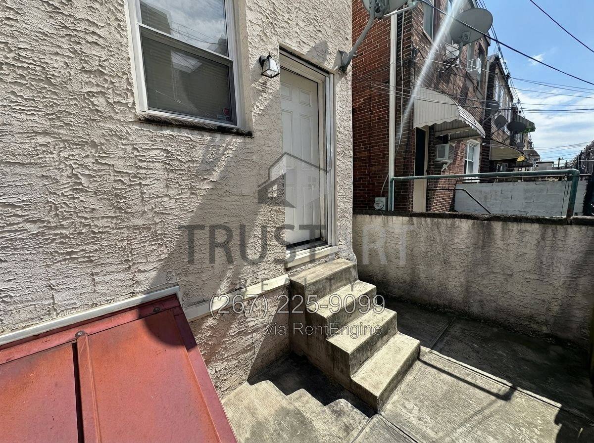Townhouse for rent at 2202 S Woodstock St, Philadelphia, PA 19145