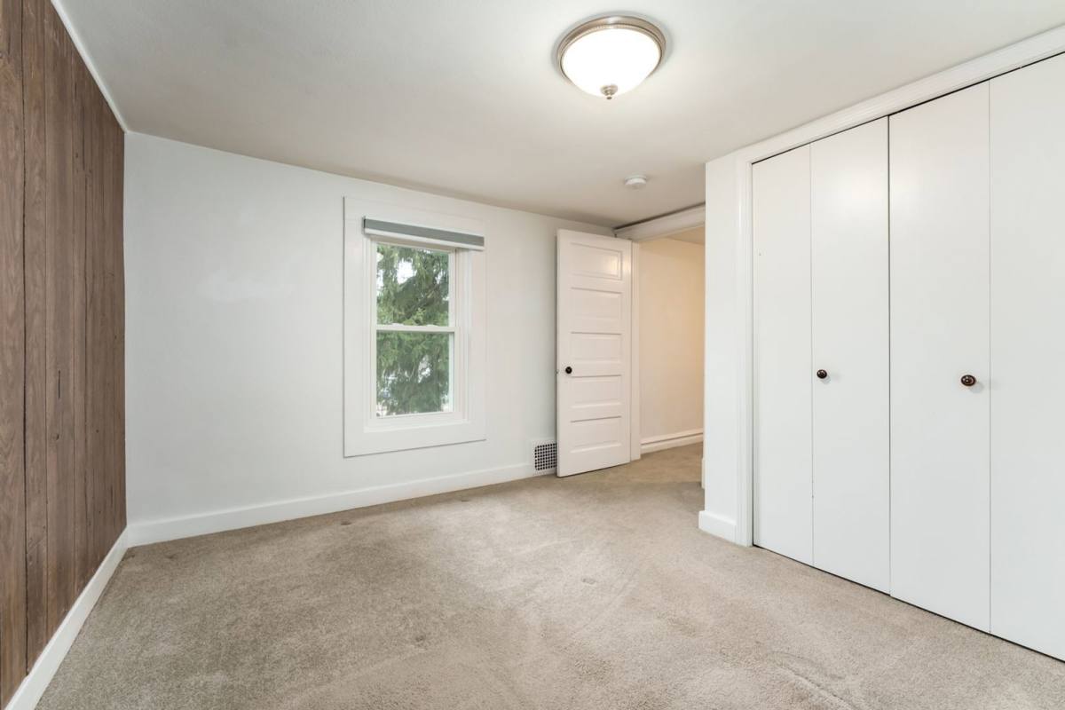 House for rent at 1006 Schuring Rd, Portage, MI 49024