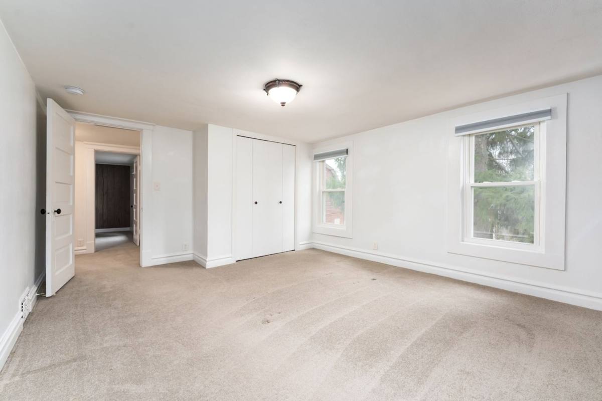 House for rent at 1006 Schuring Rd, Portage, MI 49024