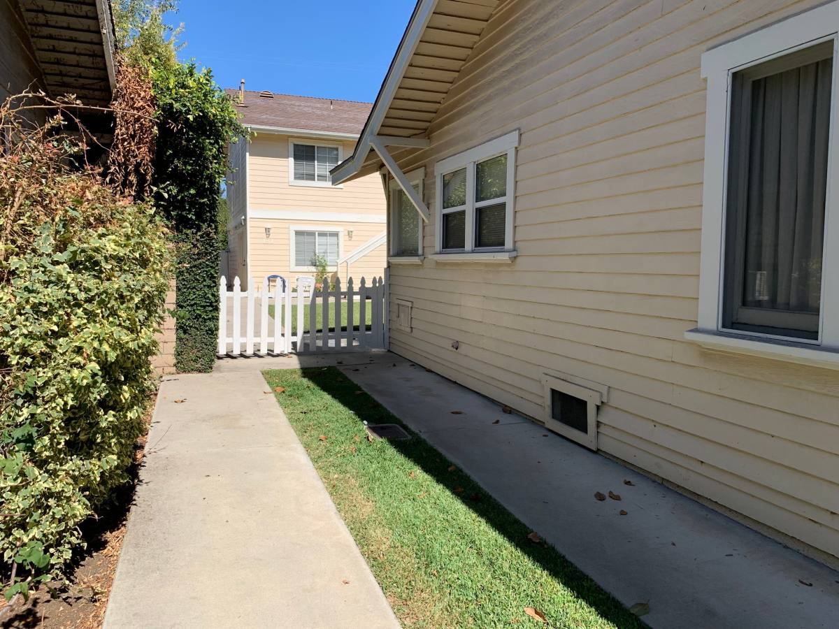 Apartment for rent at 131 A Malvern Ave #A, Fullerton, CA 92832