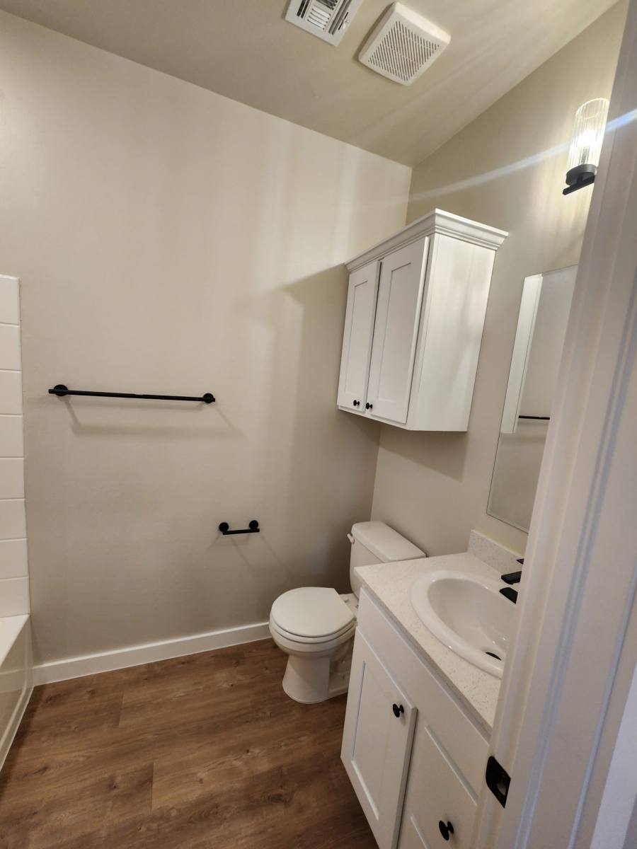 1415 S Barnes Ave, Oklahoma City, OK 73108 - Townhouse for Rent - Image 7