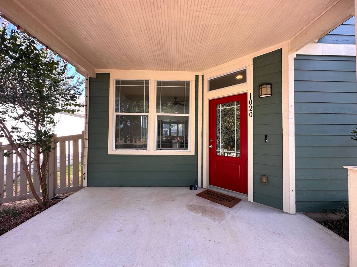 1020 Nevarez, Kyle, TX 78640 - House for Rent - Image 4