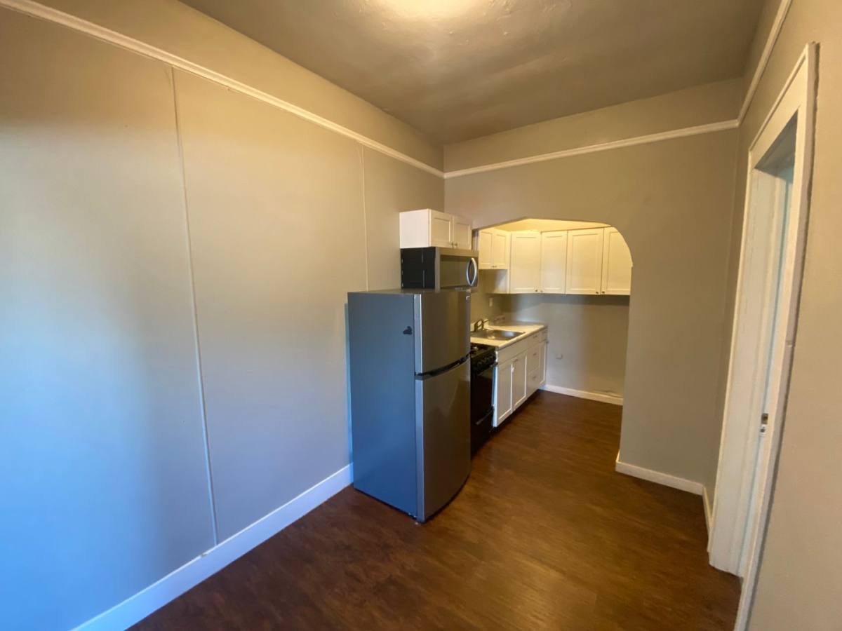 Apartment for rent at 551 W Washington St, Frankfort, IN 46041
