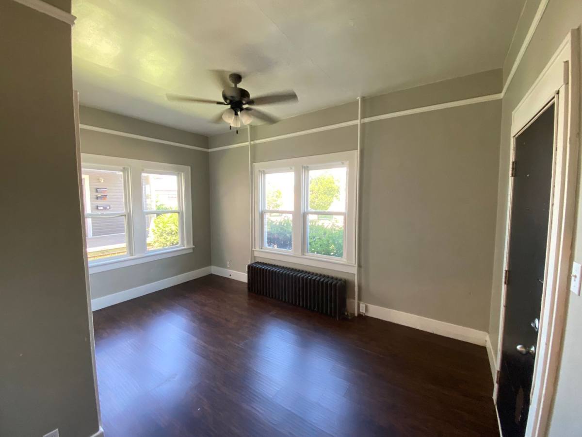 Apartment for rent at 551 W Washington St, Frankfort, IN 46041
