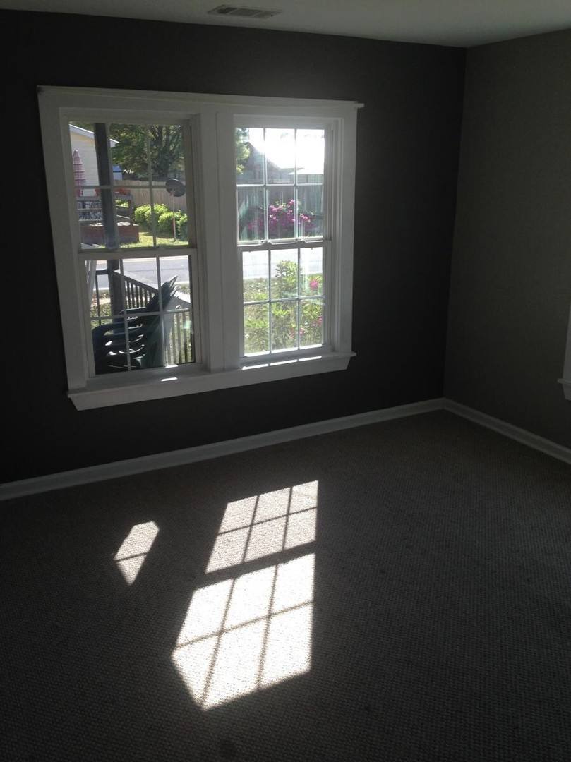 House for rent at 214 W Charlton St, Glennville, GA 30427