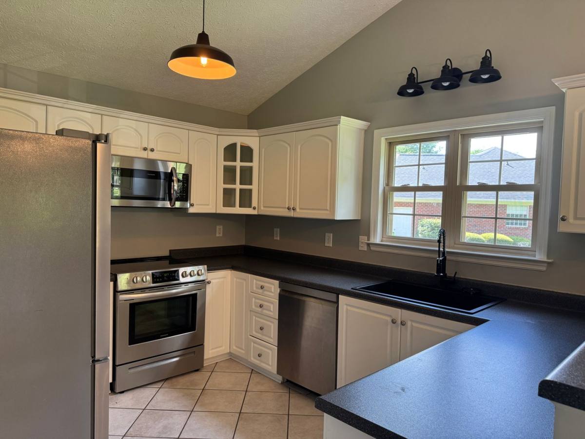 House for rent at 105 Owls Nest Court, New Bern, NC 28562