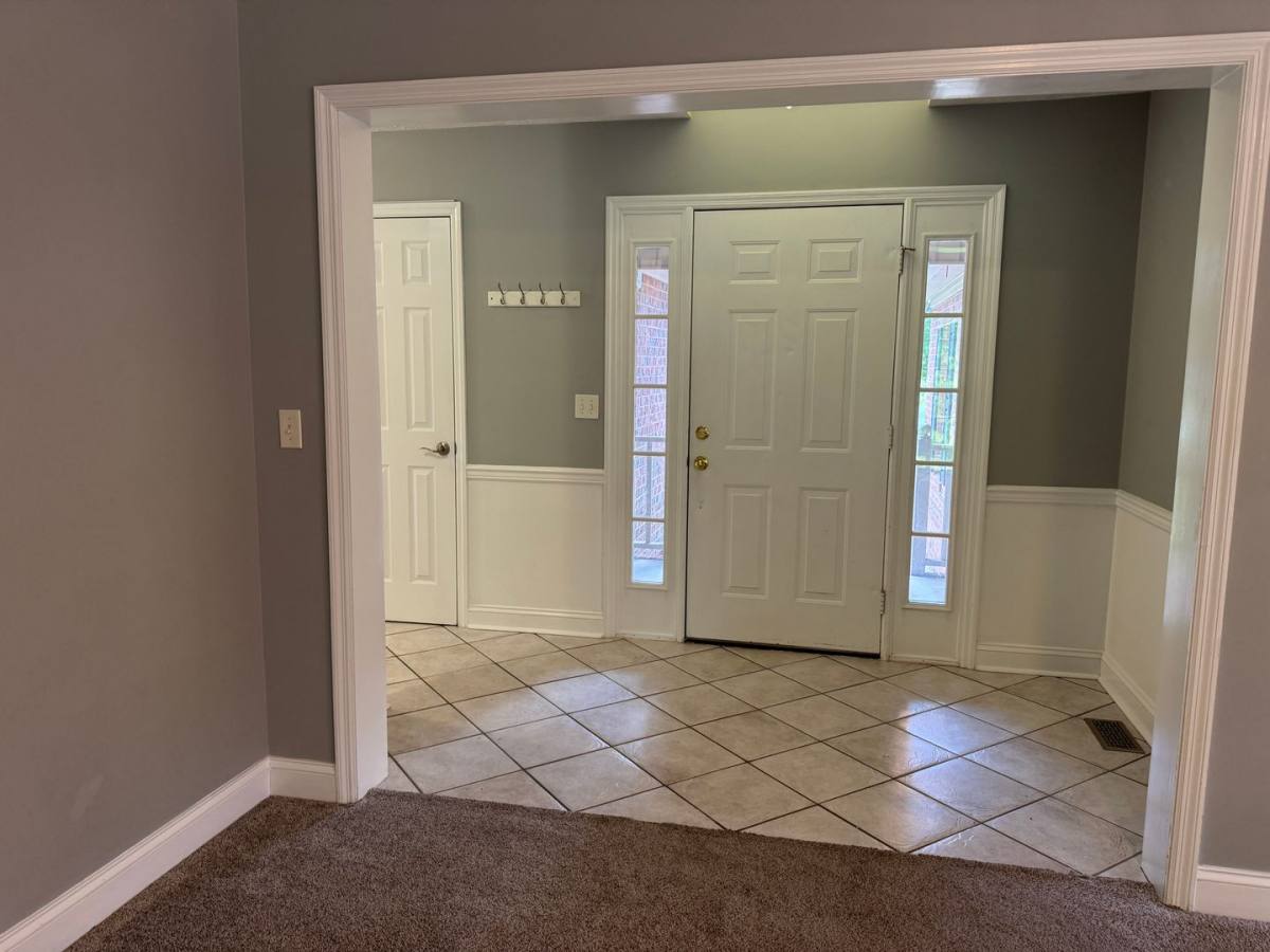House for rent at 105 Owls Nest Court, New Bern, NC 28562