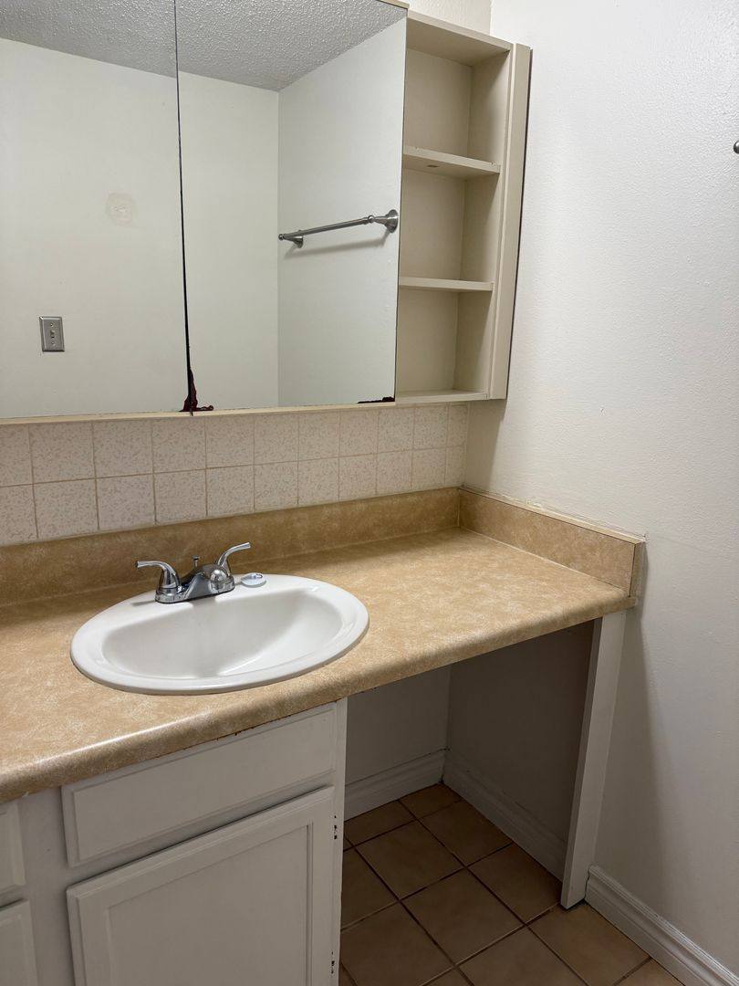 2811 SW Archer Rd, Gainesville, FL 32608 - Apartment for Rent - Image 6
