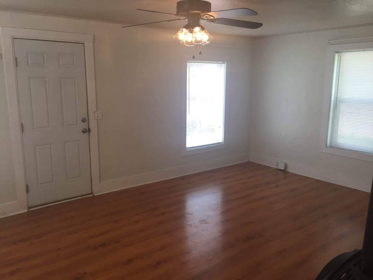 House for rent at 208 C St, Smelterville, ID 83868