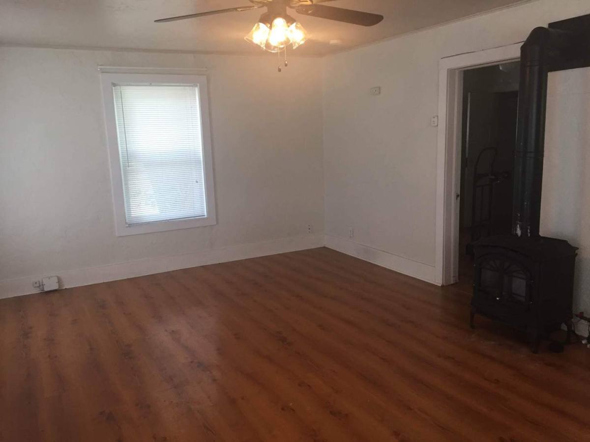 House for rent at 208 C St, Smelterville, ID 83868